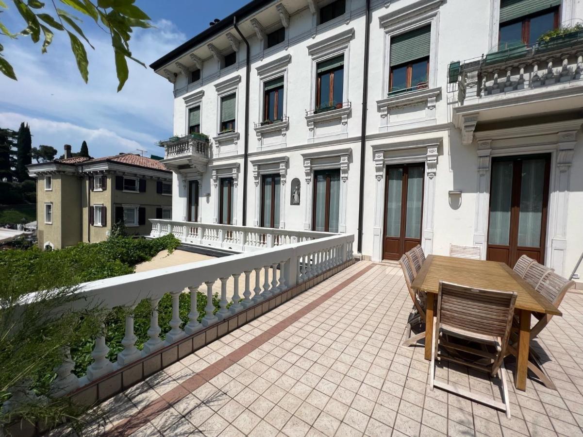فيلا Residenza Porta Brescia بسكييرا ديل غاردا المظهر الخارجي الصورة