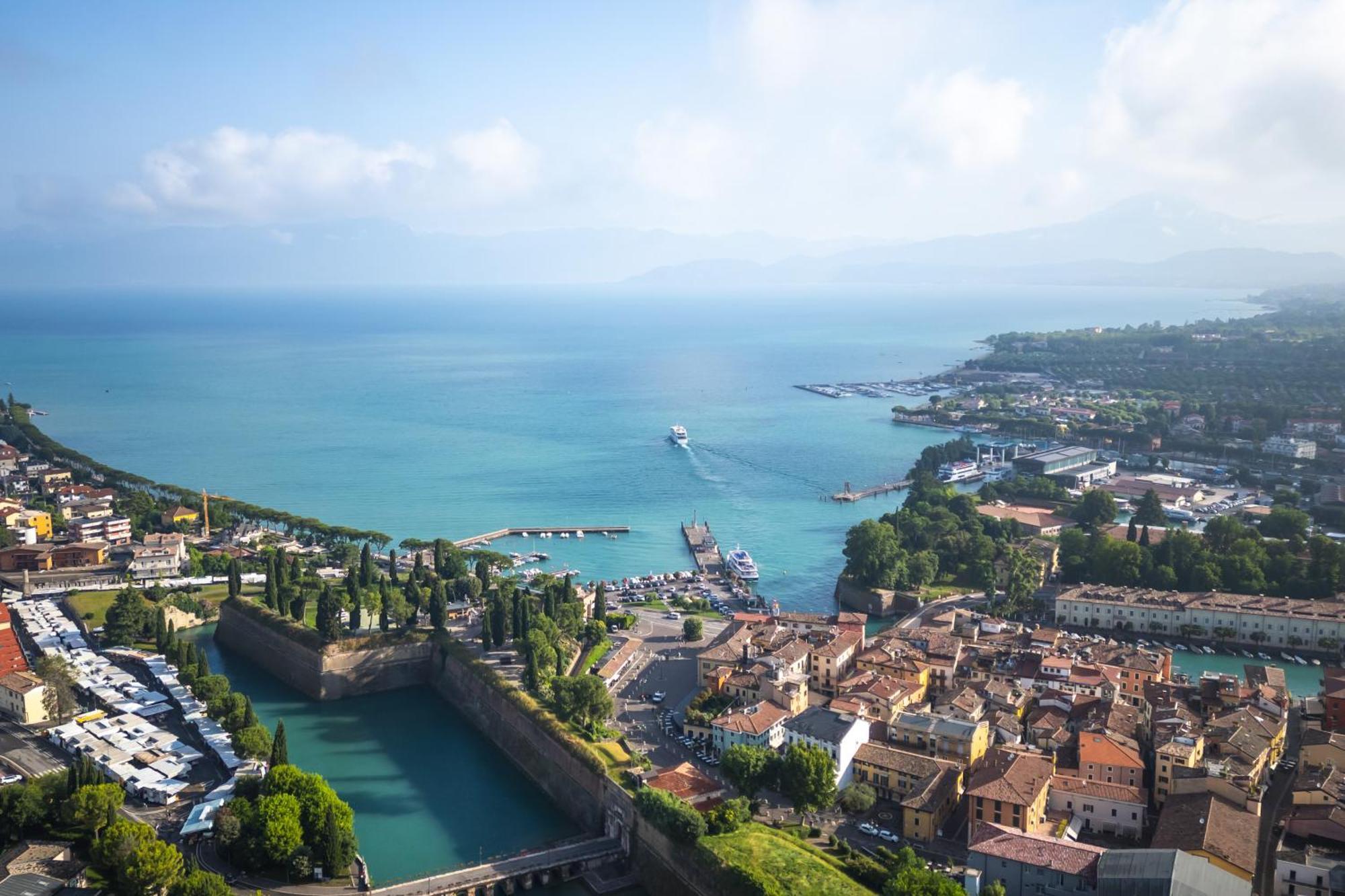 فيلا Residenza Porta Brescia بسكييرا ديل غاردا المظهر الخارجي الصورة